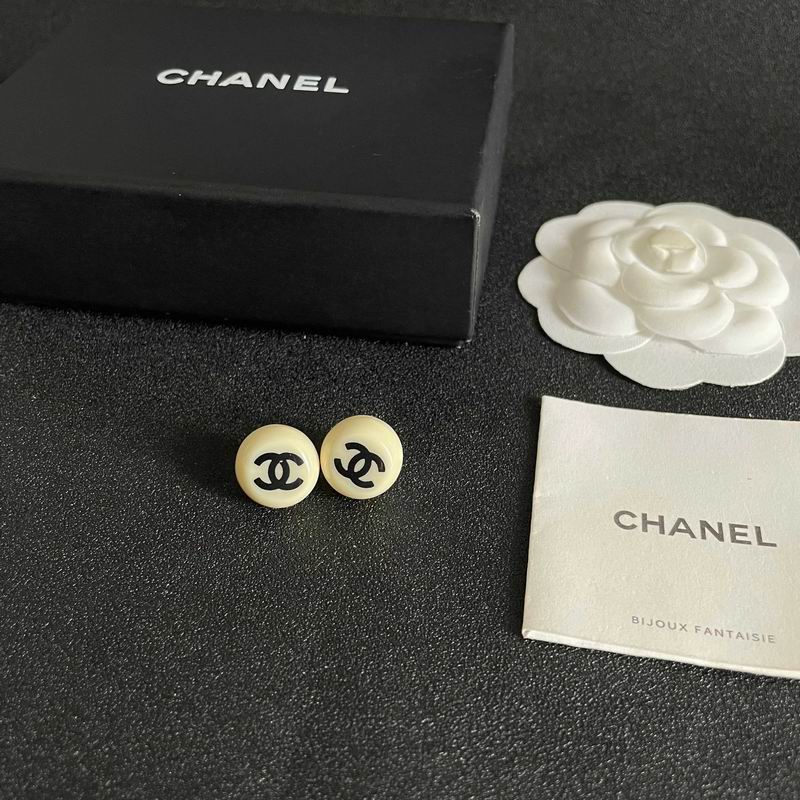 Chanel Earring 06yxs74